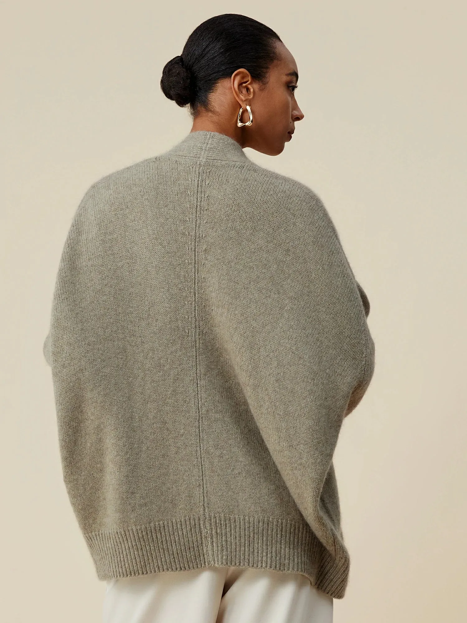 Amoretu Wool & Cashmere V-Neck Long Sleeve Knit Cardigan