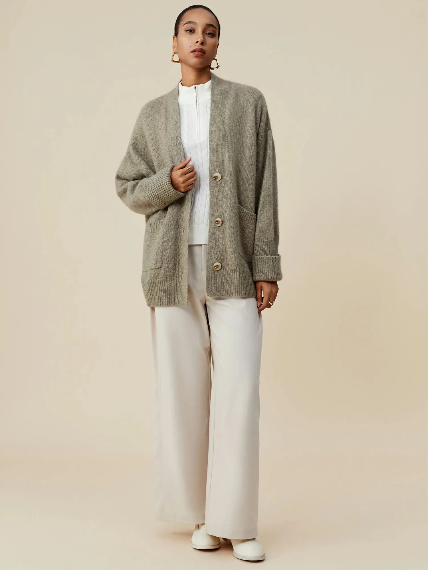 Amoretu Wool & Cashmere V-Neck Long Sleeve Knit Cardigan