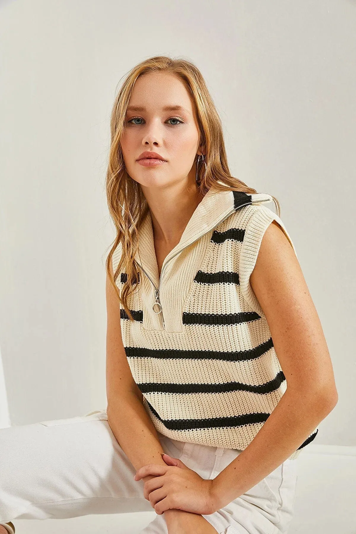 Mod Monochrome Knit Vest