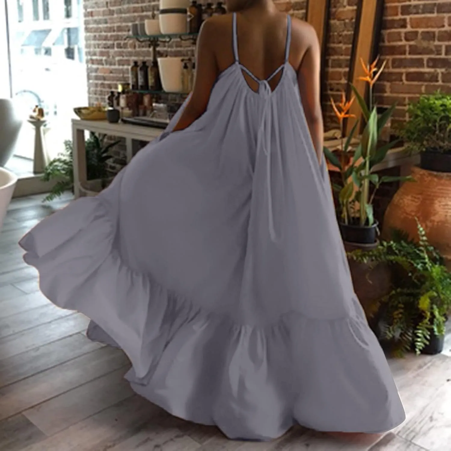 Spaghetti Strap Dresses for Women Plus Size Sleeveless Summer Casual Flowy Dress Ruffle Hem Swing Midi Sundress