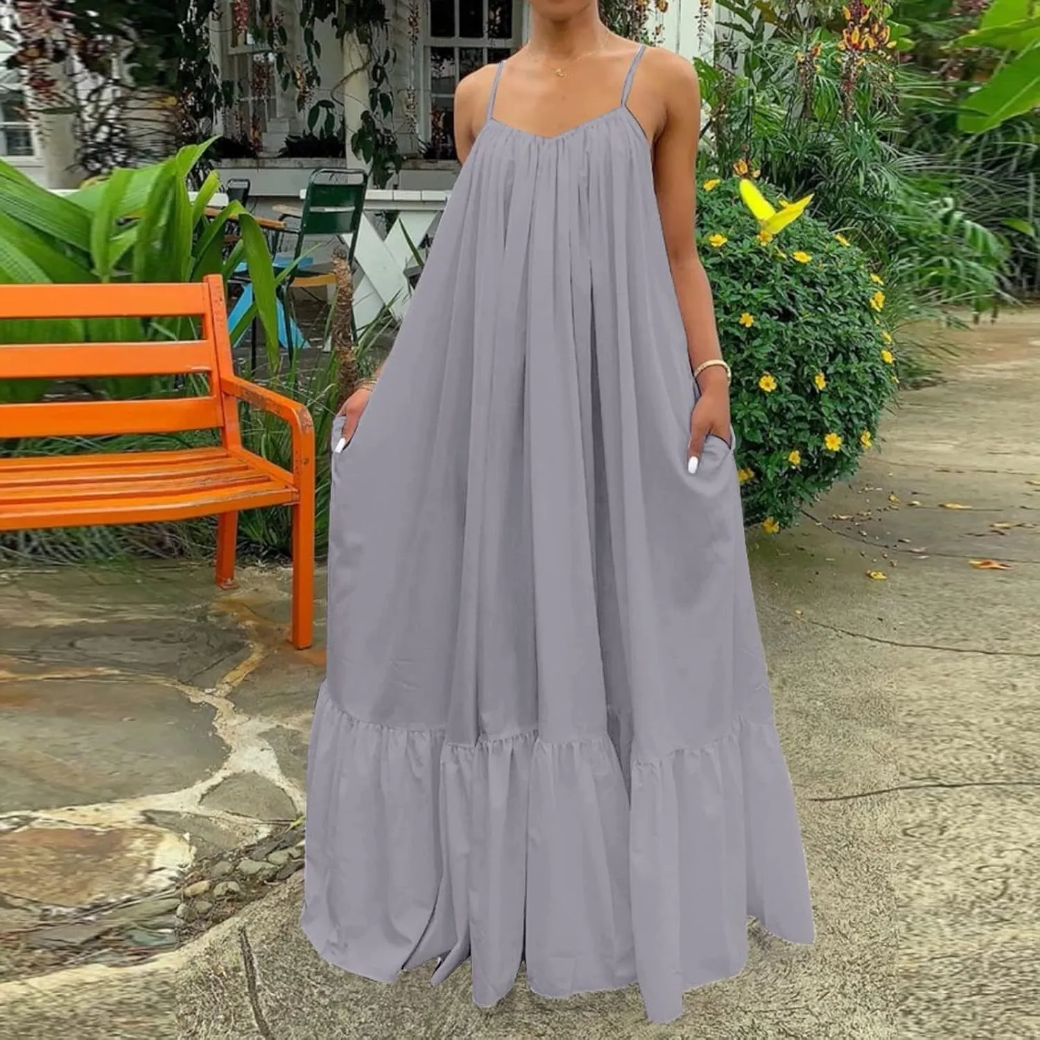 Spaghetti Strap Dresses for Women Plus Size Sleeveless Summer Casual Flowy Dress Ruffle Hem Swing Midi Sundress
